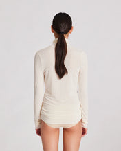 Indlæs billede til gallerivisning GAI & LISVA, ANNA WOOL TURTLENECK OFF WHITE