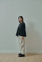 Indlæs billede til gallerivisning ANNE MI, VERA BARREL PANTS OATMEAL