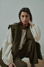 Indlæs billede til gallerivisning ANNE MI, JASMIN BLOUSE OFFWHITE