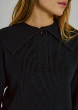 Indlæs billede til gallerivisning NOOR, FEA SAILOR KNIT TOP BLACK