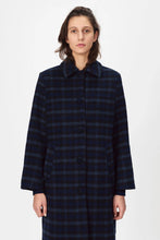Indlæs billede til gallerivisning NUE NOTES, HELSINKI COAT NAVY CHECK