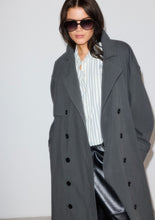 Indlæs billede til gallerivisning RAIINE, GALE TRENCH COAT - GREY