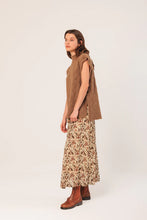 Indlæs billede til gallerivisning INDI & COLD, NJ466 KNIT VEST CAMEL