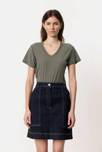 Indlæs billede til gallerivisning LEVETE ROOM, LR-ANY 2 SHIRT - L703 ARMY