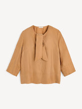 Indlæs billede til gallerivisning BY MALENE BIRGER VEGA BLOUSE BROWN SUGAR