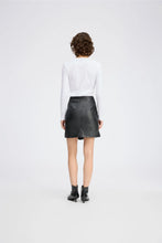 Indlæs billede til gallerivisning MUNTHE, POTE L/S T-SHIRT WHITE