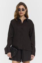 Indlæs billede til gallerivisning TWIST &amp; TANGO EVIENNA LINEN SHIRT COFFEE