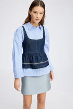 Indlæs billede til gallerivisning MUNTHE, RULST TOP DENIM BLUE