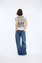 Indlæs billede til gallerivisning MUNTHE, VITALISM KNIT VEST, MIX CREME