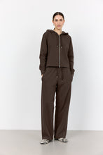Indlæs billede til gallerivisning LEVETE ROOM, NUKA9 HOODIE BROWN