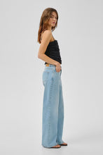 Indlæs billede til gallerivisning MY ESSENTIAL WARDROBE, LOUIS JEANS, BABY BLUE