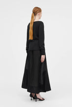 Indlæs billede til gallerivisning MARK KENLY DOMINO TAN, KOBA CASHMERE BLOUSE BALCK