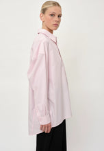 Indlæs billede til gallerivisning HERSKIND, LEX STRIPE SHIRT PINK