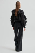 Indlæs billede til gallerivisning SECOND FEMALE, FRIA FRILL BLUSE - SORT