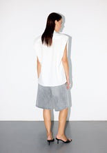 Indlæs billede til gallerivisning RAIINE, ALLY SHIRT TOP WHITE