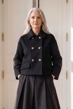 Indlæs billede til gallerivisning TAKTIL TANIA SHORT JACKET