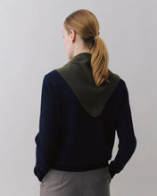 Indlæs billede til gallerivisning BETA, ANDREA TRIANGLE SCARF GREEN