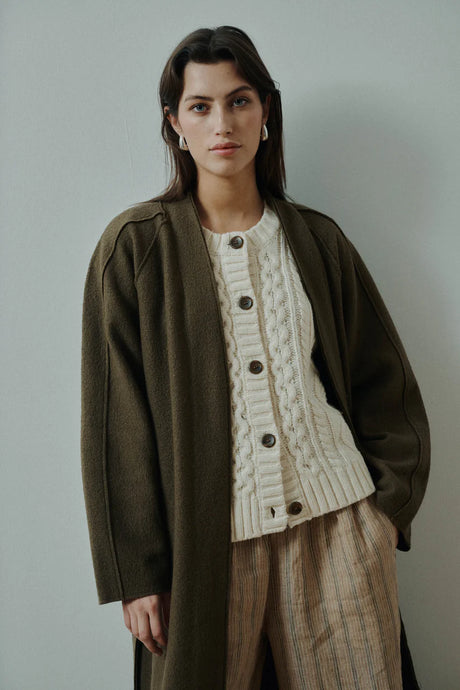 ANNE MI, DAHLIA CABLE KNIT CARDIGAN OFFWHITE