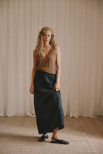 Indlæs billede til gallerivisning ANNE MI, AMELIA KNIT TOP HAZELNUT