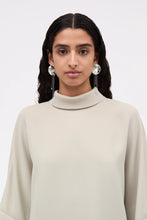 Indlæs billede til gallerivisning MARK TAN, BAILEE BLOUSE SAND