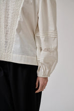 Indlæs billede til gallerivisning ANNE MI, CLOVER IS BLOUSE, WHITE SAND
