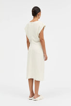 Indlæs billede til gallerivisning MARK TAN, DANDARA CREPE DRESS IVORY