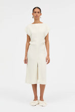 Indlæs billede til gallerivisning MARK TAN, DANDARA CREPE DRESS IVORY