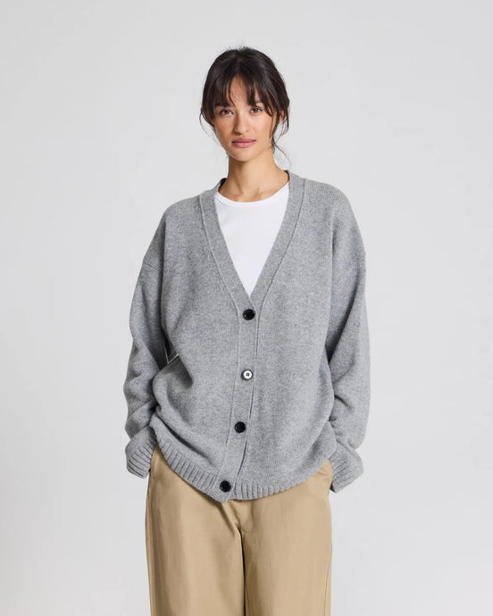 GAI & LISVA, EDITH LAMBSWOOL CARDIGAN GREY