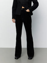 Indlæs billede til gallerivisning SOFIE SCHNOOR, GREDA FLARED VELVET DENIM JEANS, BLACK