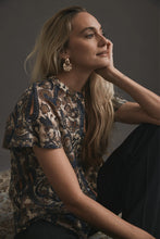 Indlæs billede til gallerivisning HEARTMADE, TELMA SHIRT PAISLEY PRINT