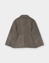 Indlæs billede til gallerivisning DAY, HARRY SUEDE JACKET, WALNUT