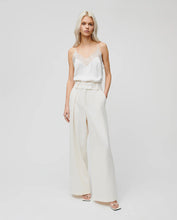 Indlæs billede til gallerivisning IVY OAK, PEONY ROSE PLEATED PANTS PEARL
