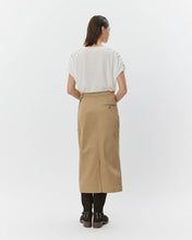 Indlæs billede til gallerivisning SOFIE SCHNOOR, KATRINE MIDI WRAP SKIRT CAMEL