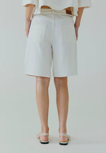 Indlæs billede til gallerivisning NORR, KENZINA DENIM SHORTS WHITE