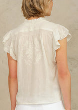 Indlæs billede til gallerivisning M.A.B.E LILIA EMBRODERY TOP ECRU