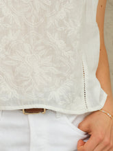Indlæs billede til gallerivisning M.A.B.E LILIA EMBRODERY TOP ECRU