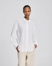 Indlæs billede til gallerivisning GAI &amp; LISVA, LUSINDA DOUBLE CLUTH SHIRT WHITE