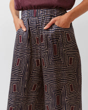 Indlæs billede til gallerivisning DIEGA, PINDO/11238 TROUSERS MARINE