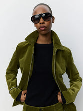 Indlæs billede til gallerivisning SOFIE SCHNOOR, PRIELLA FITTED CORDUROY JACKET, OLIVE GREEN