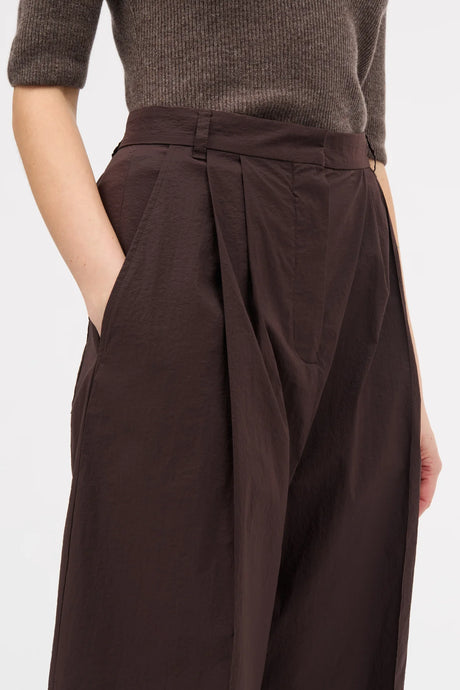 MARK TAN, PALOMA CHRISP PANTS DEEP BROWN