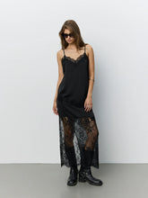 Indlæs billede til gallerivisning SOFIE SCHNOOR, SELENE SATIN LACE MAXI SKIRT, BLACK