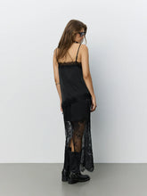 Indlæs billede til gallerivisning SOFIE SCHNOOR, SELENE SATIN LACE MAXI SKIRT, BLACK
