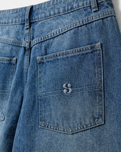 Indlæs billede til gallerivisning SOFIE SCHNOOR, STOKE OVERSIZED SHORTS DENIM BLUE